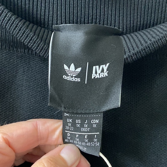 Adidas Ivy Park mini skirt NWT size 1X NWT - Picture 4 of 5